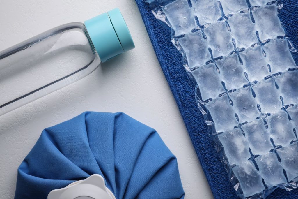 water-bottle-ice-pack-and-cold-compress